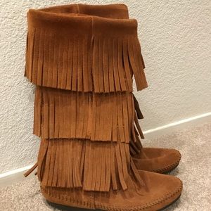 Minnetonka fringe festival boots